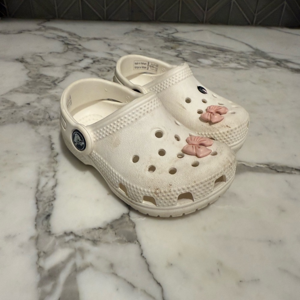 $20 ADD ON Crocs 6c Natives Zara Nike Adidas Converse Vans